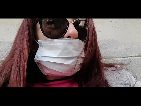 ❤️ Nicoletta venĝas sur sia najbaro kaj pisas en sia garaĝo (Speciala Itala Kvaranteno de Covid19) ❌ Belega porno ĉe ni