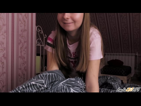 ❤️ Blondie Suĉas sian BFF-on Profunde kaj Akiras Cum En Ŝia Buŝo ❌ Belega porno ĉe ni